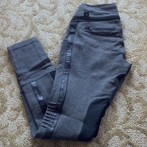 BLANC NOIR leggings. Size small. Excellent condition. Brand new.